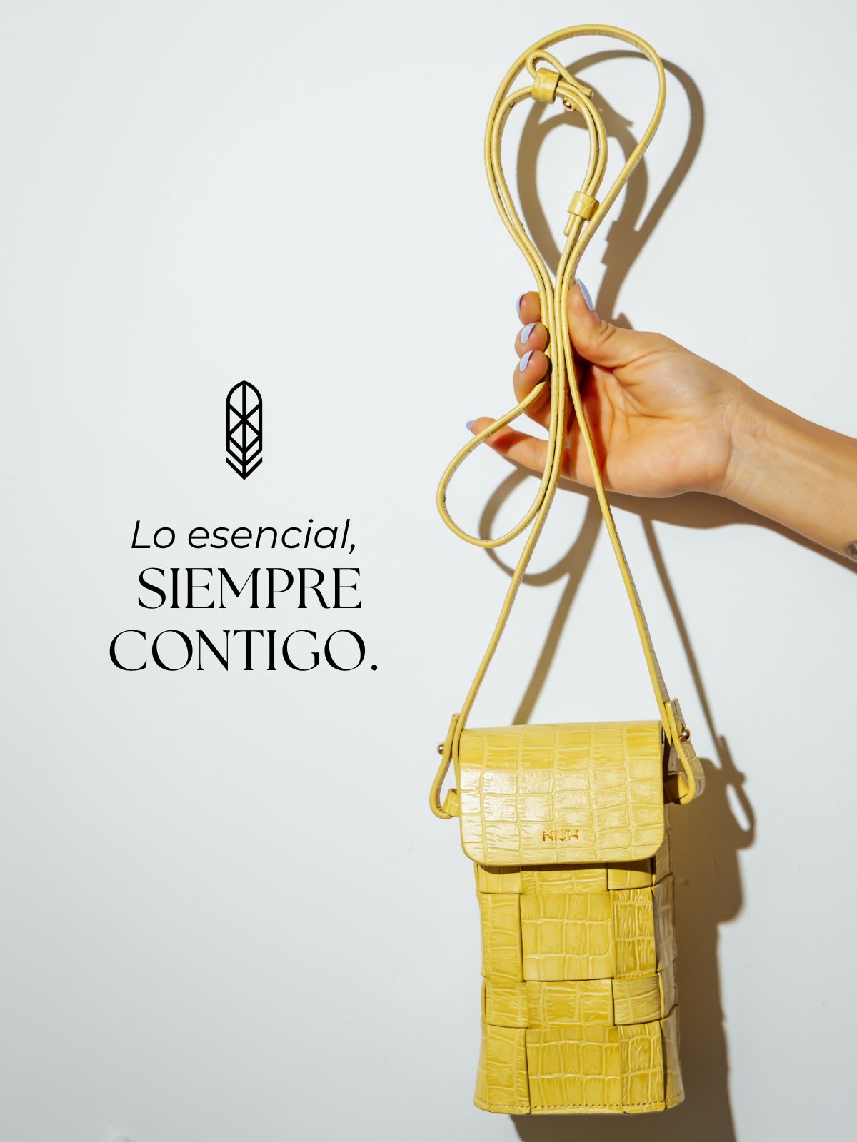 CROSSBODY