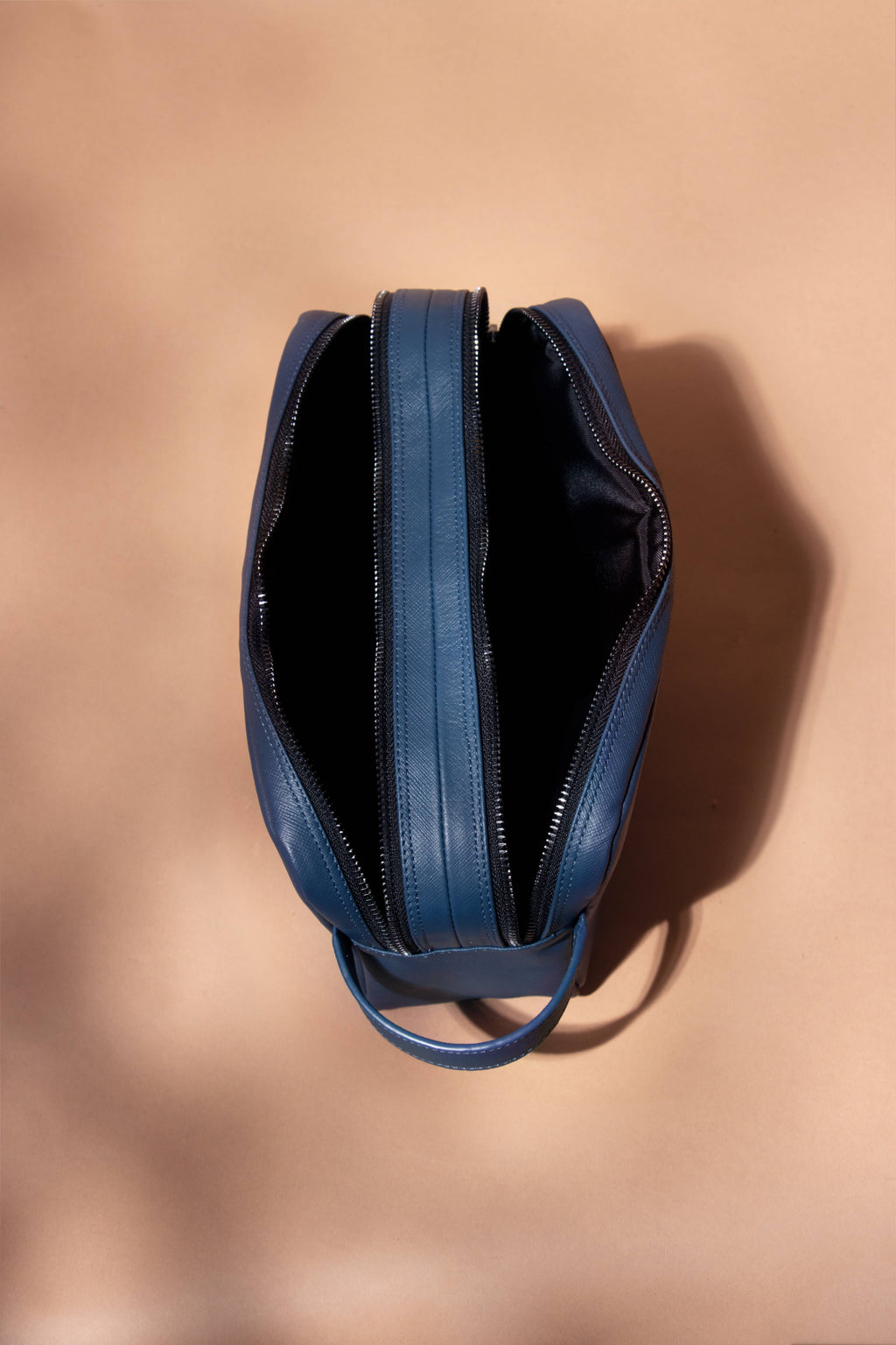 Neceser de piel tipo travel Pavon