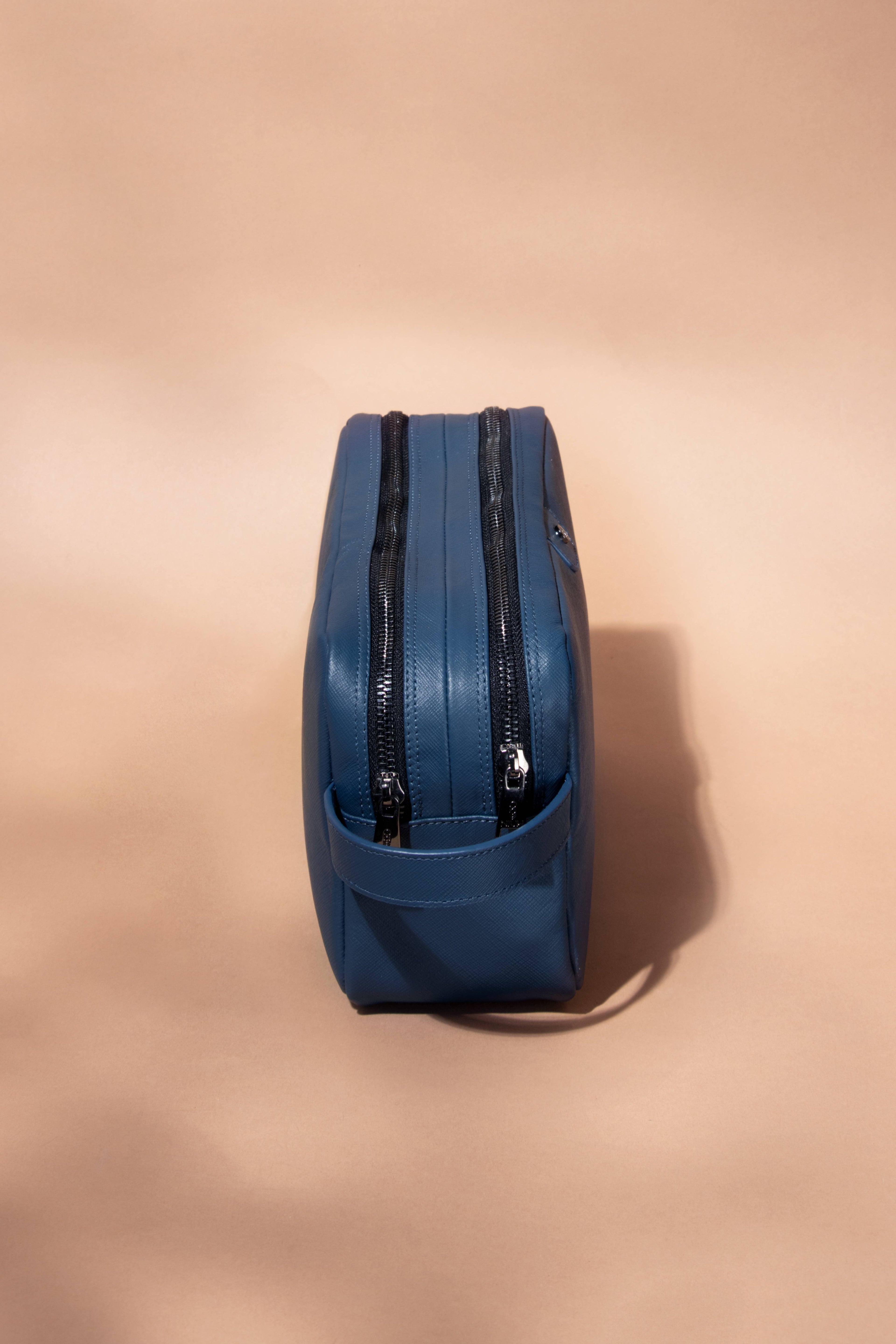 Neceser de piel tipo travel Pavon
