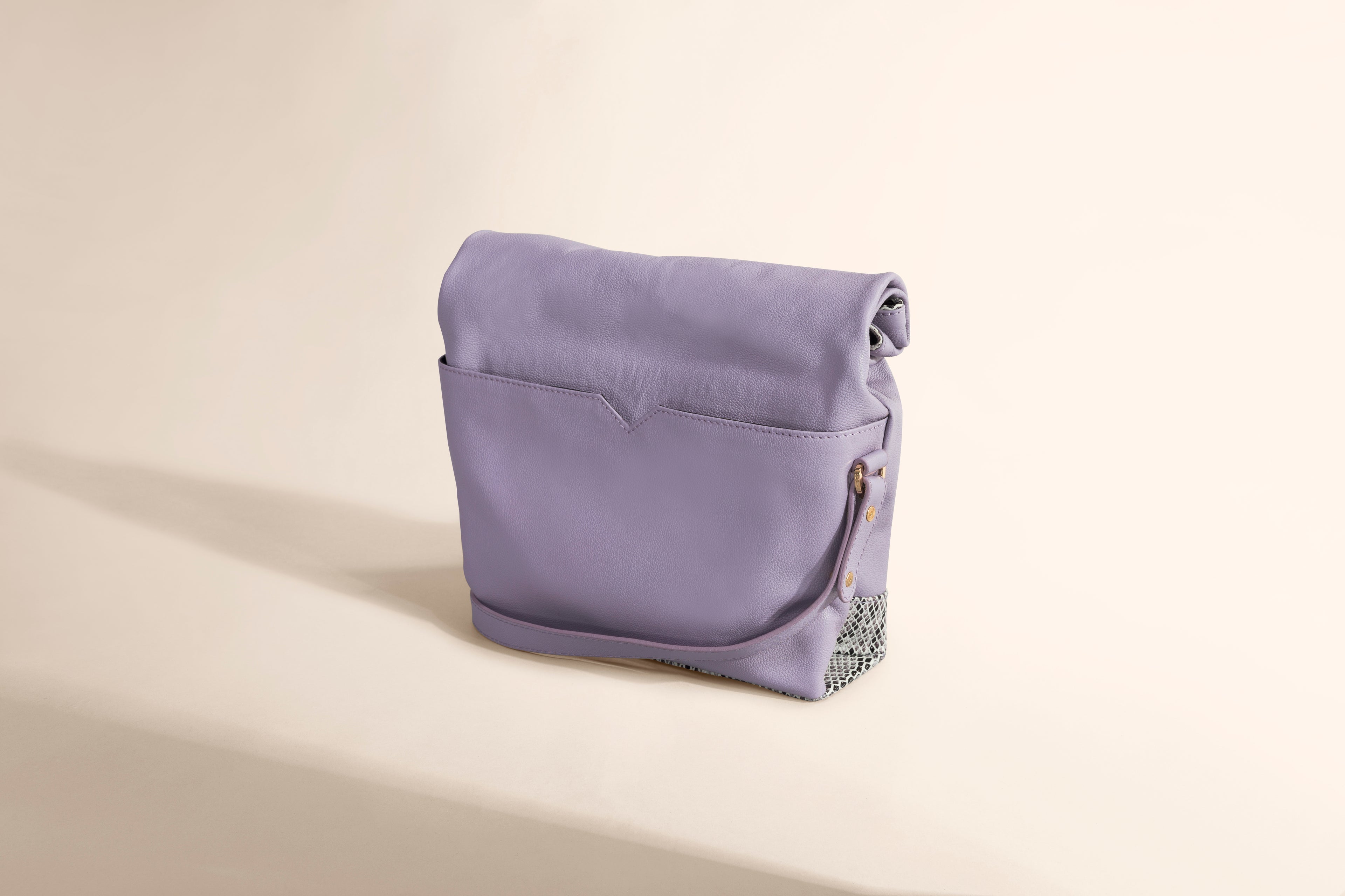 Bolsa crossbody de piel con textura Toquí